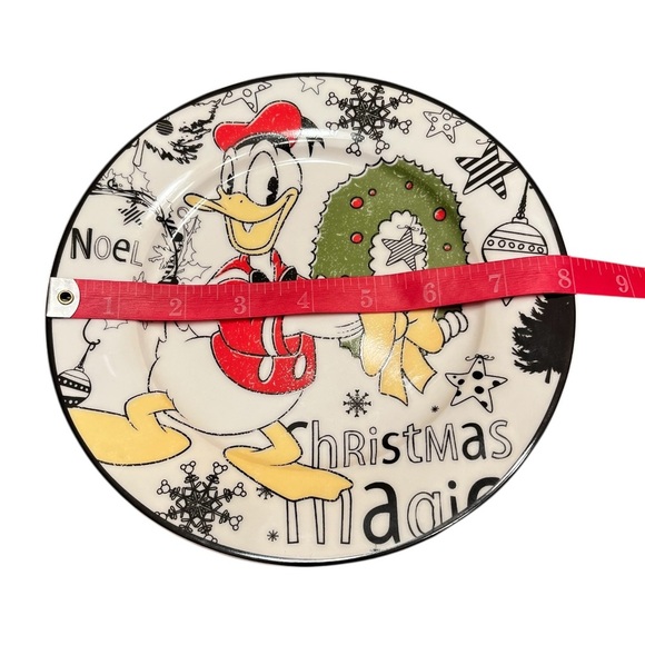 RARE Disney Donald Duck 8 inch Christmas Magic Ceramic Plate - Picture 5 of 6